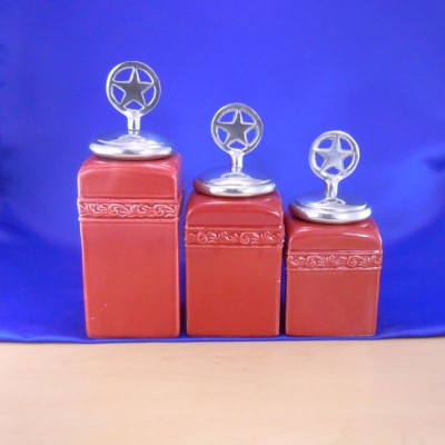 60001RED-STAR-SIL-CERAMIC CANISTER SET RED W / STAR SILVER LIDS
